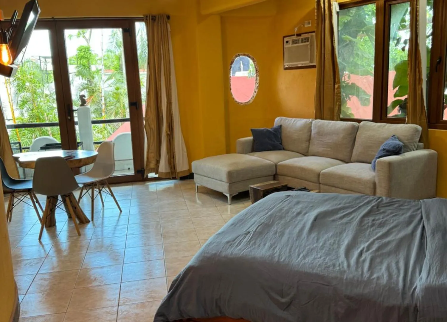 Jungle Meets Studio On 5Th Avenue Playa del Carmen